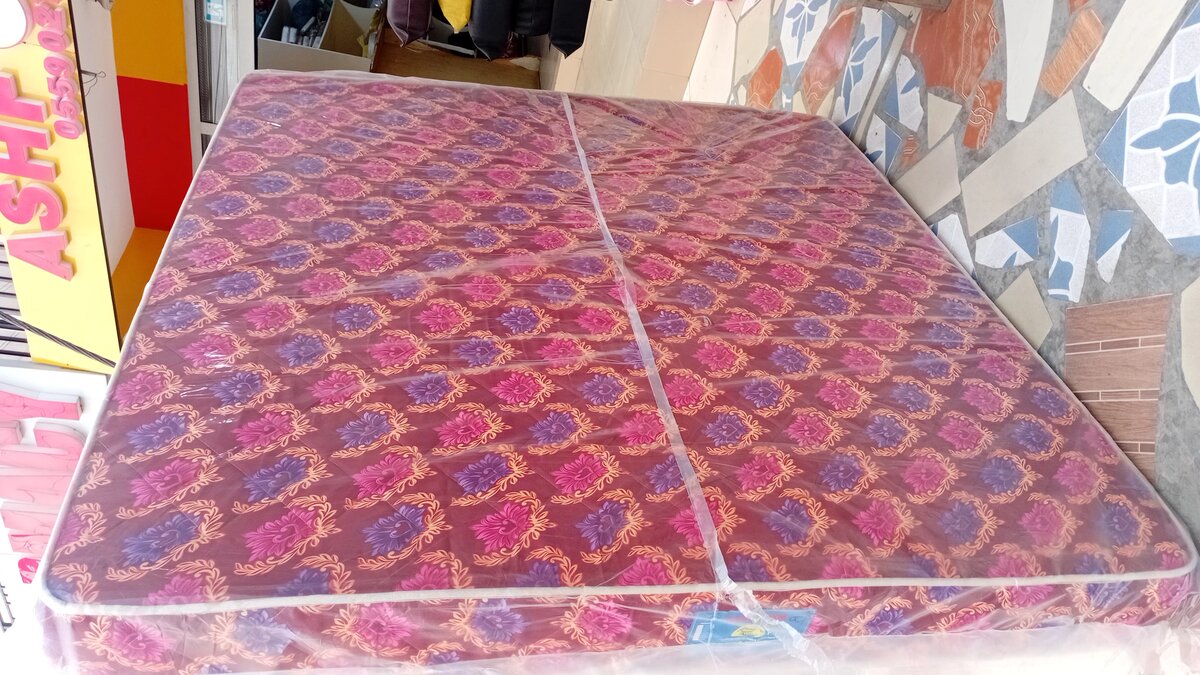 Adepa queen size mattress