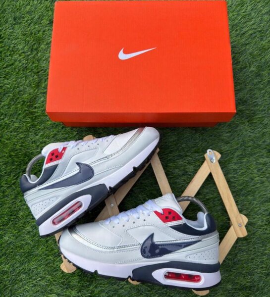 Nike Air Max Blanc et Rouge