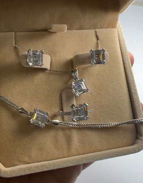 Комплект из Серебра