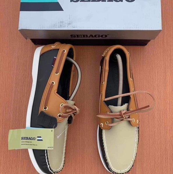 Sebago Docksides