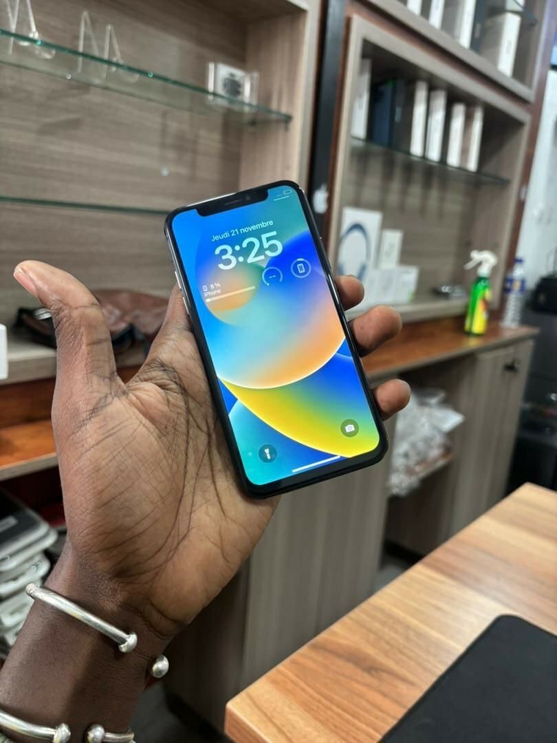 iPhone X 64giga casineuf sans Face ID