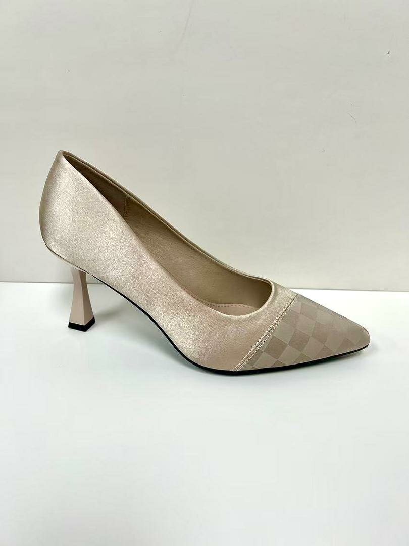 Escarpins élégants à talons