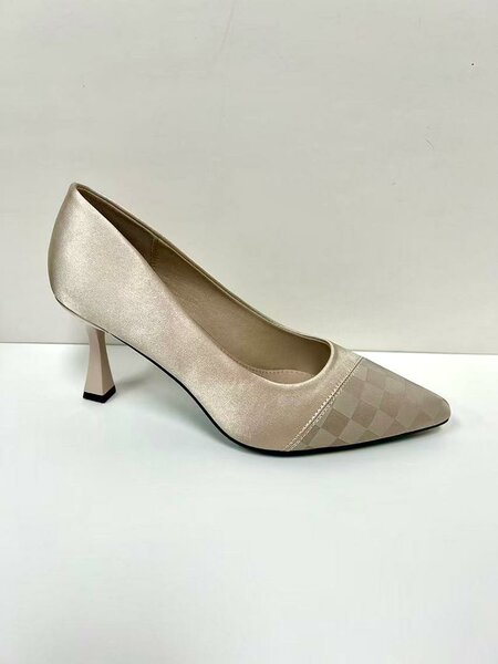 Escarpins élégants à talons