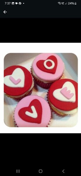Customised cupcakes