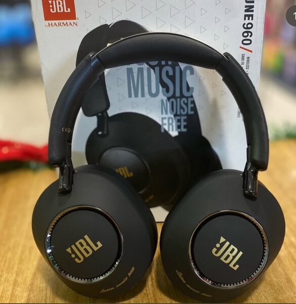 JBL Tune 960
