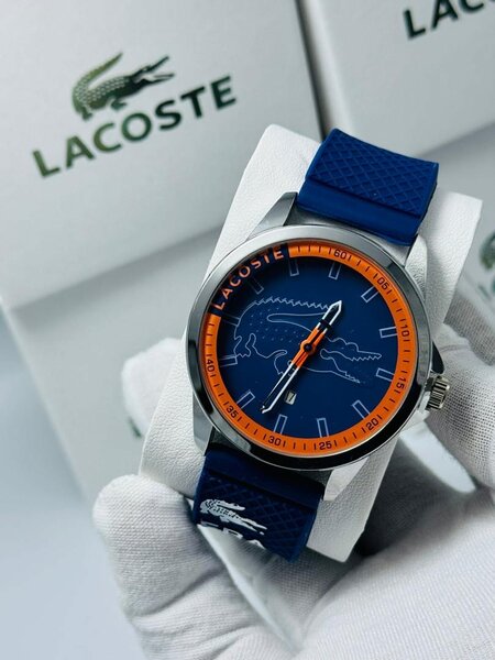 montre Lacoste