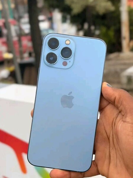 iPhone moderne 256GB bleu