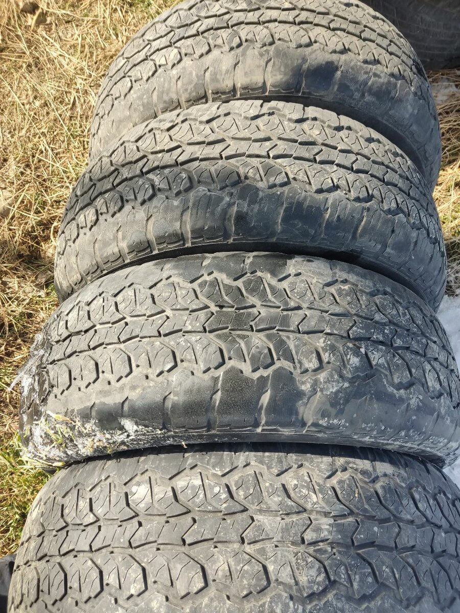 Покрышки 4шт ,265 65 17 5000 мини торг
