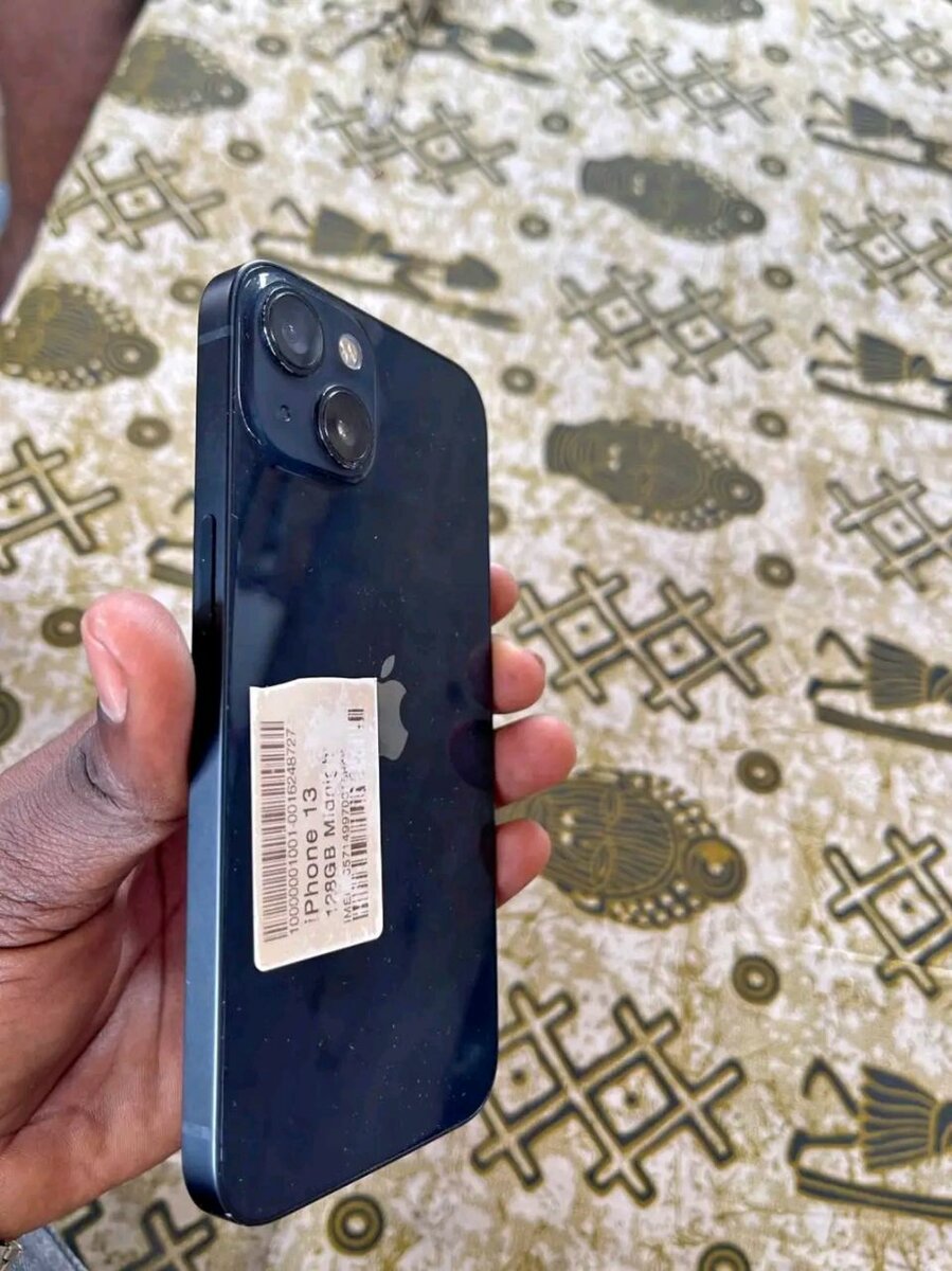 iPhone 13 128GB Noir