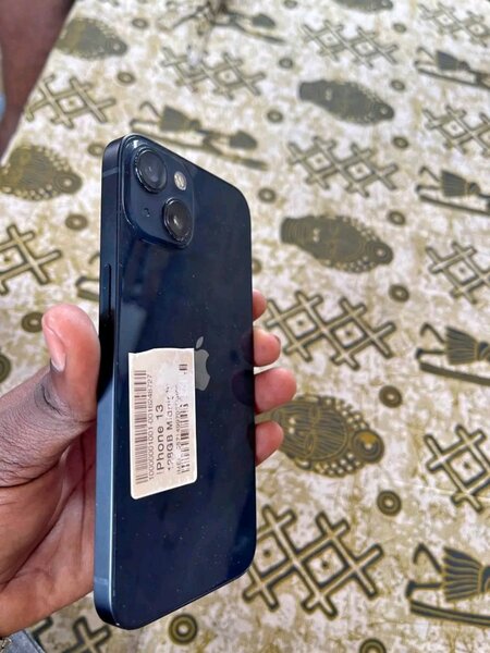 iPhone 13 128GB Noir