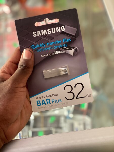 Samsung Flash Drives