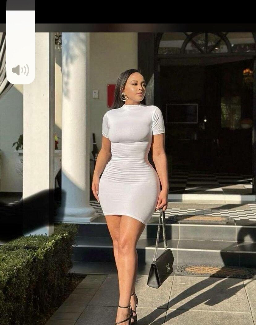 Robe moulante élégante femme