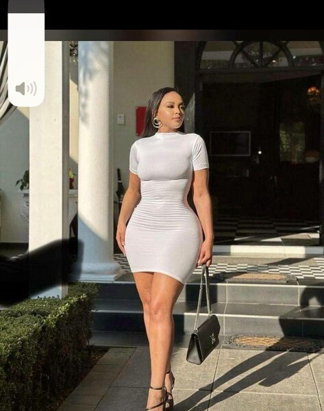 Robe moulante élégante femme