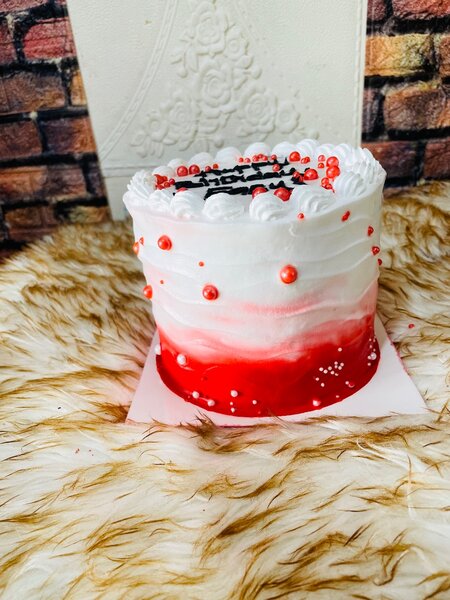 Small cake for someone this mo