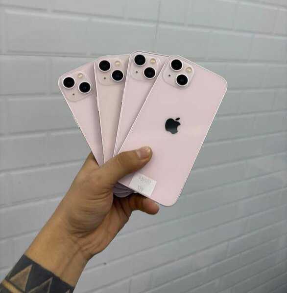 iPhone 13 Rose