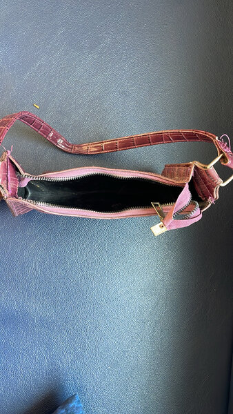 Sac à main croco chic