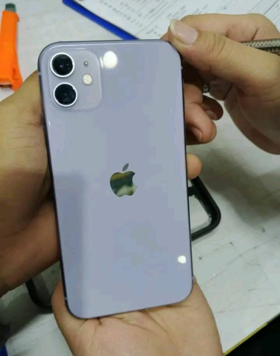 Apple iPhone 11