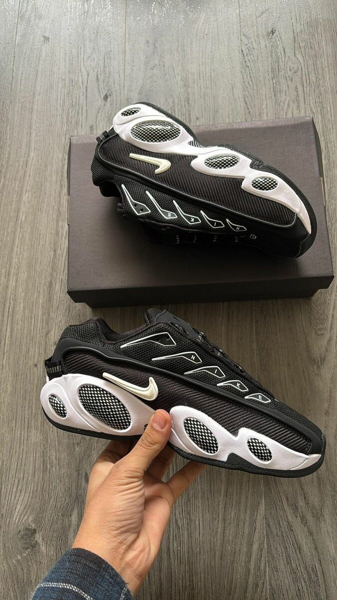 Baskets Nike Noires Modernes