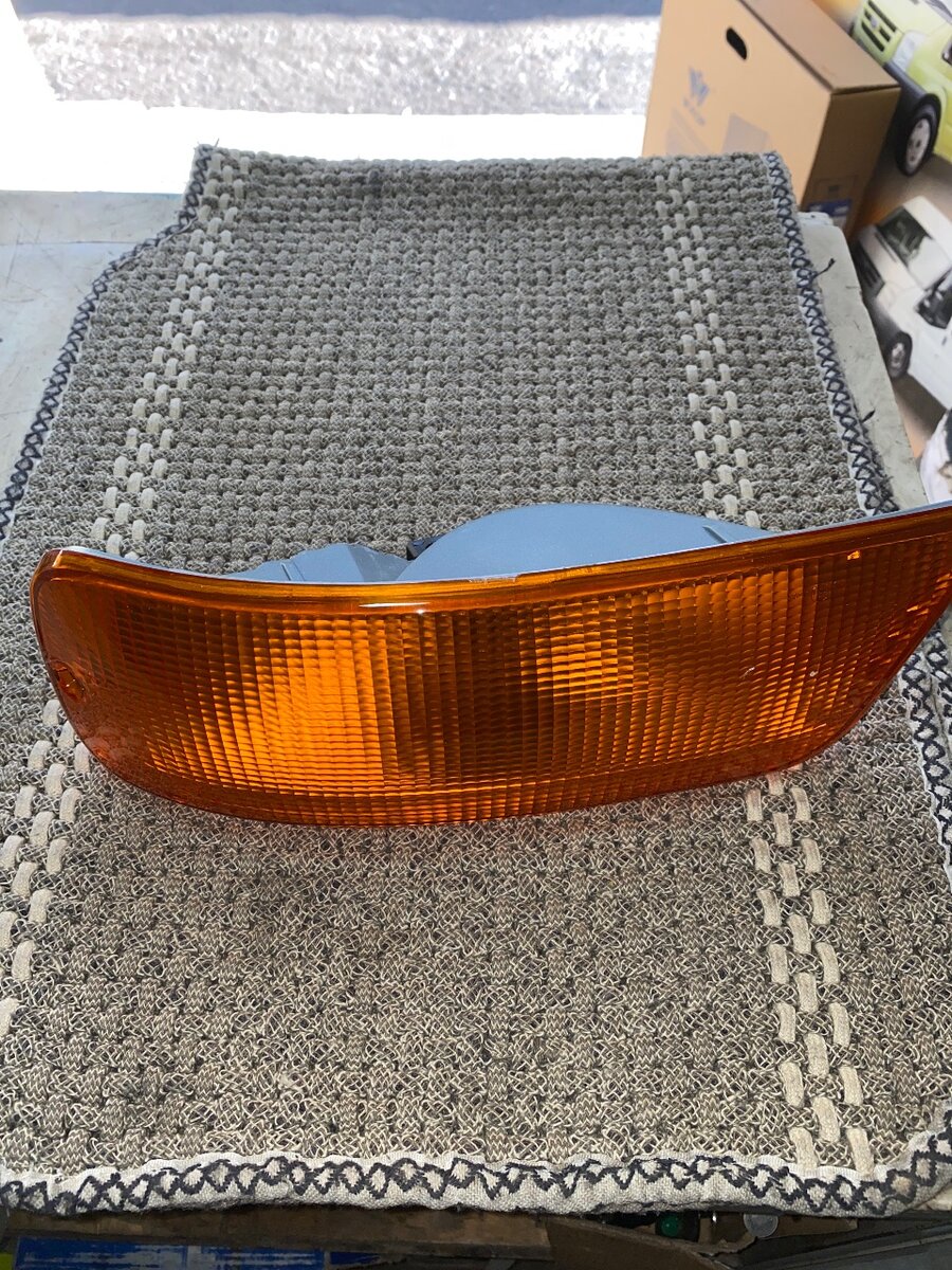 Указатель поворота левый