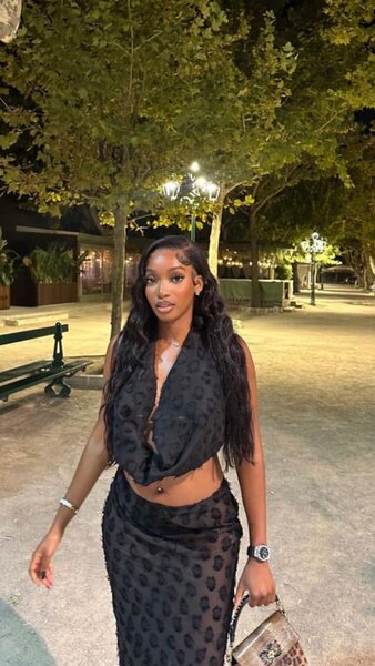 Jupe et haut noire chic femme