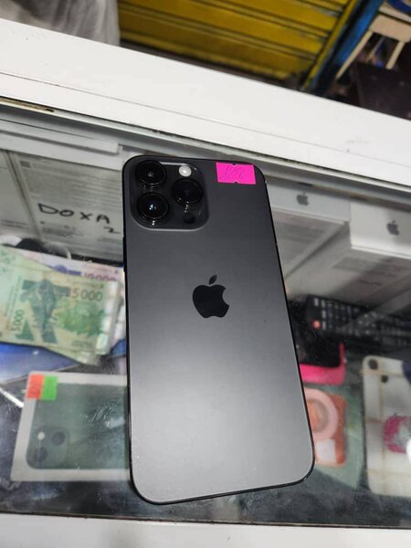 iPhone 14 pro max esim128 giga