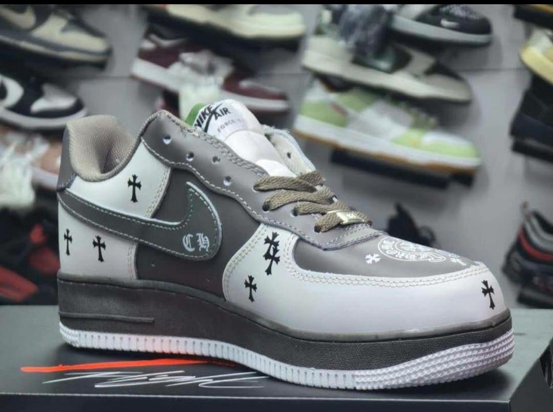 Baskets streetwear stylisées