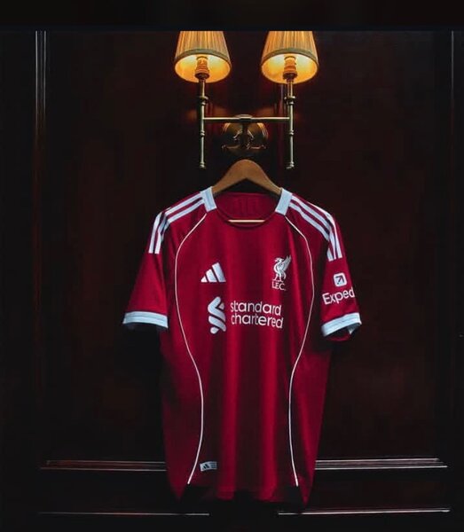 Maillots de football Liverpool
