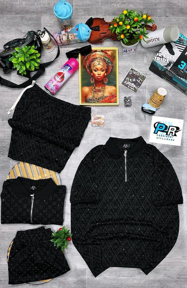 Ensemble de vêtements modernes