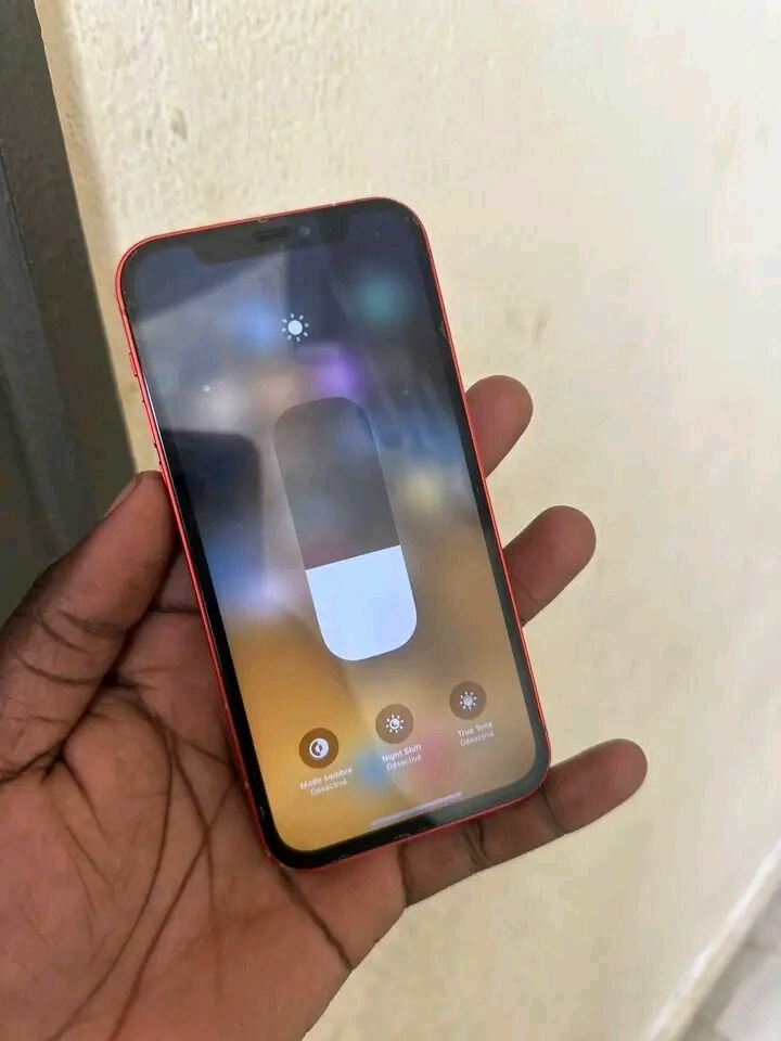 iPhone rouge dernière génération