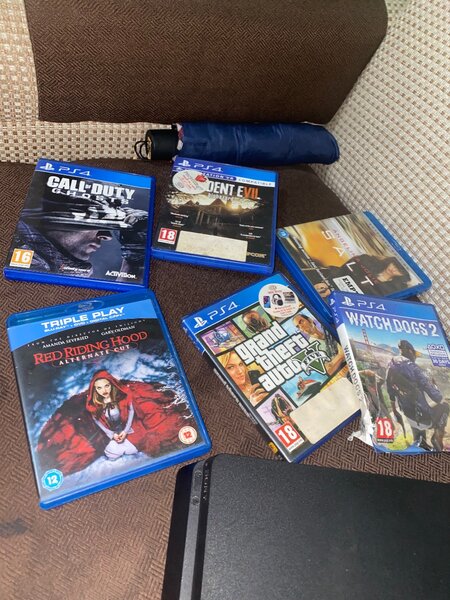Console Sony PS4 avec jeux