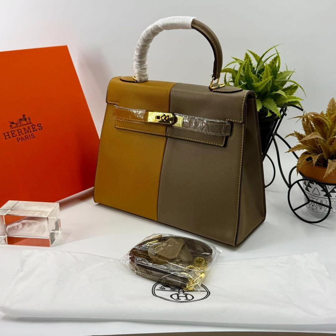 HERMÈS BAG