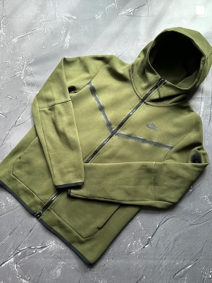 Nike Tech fleece track suit 