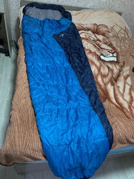 Спальник High peak tr300