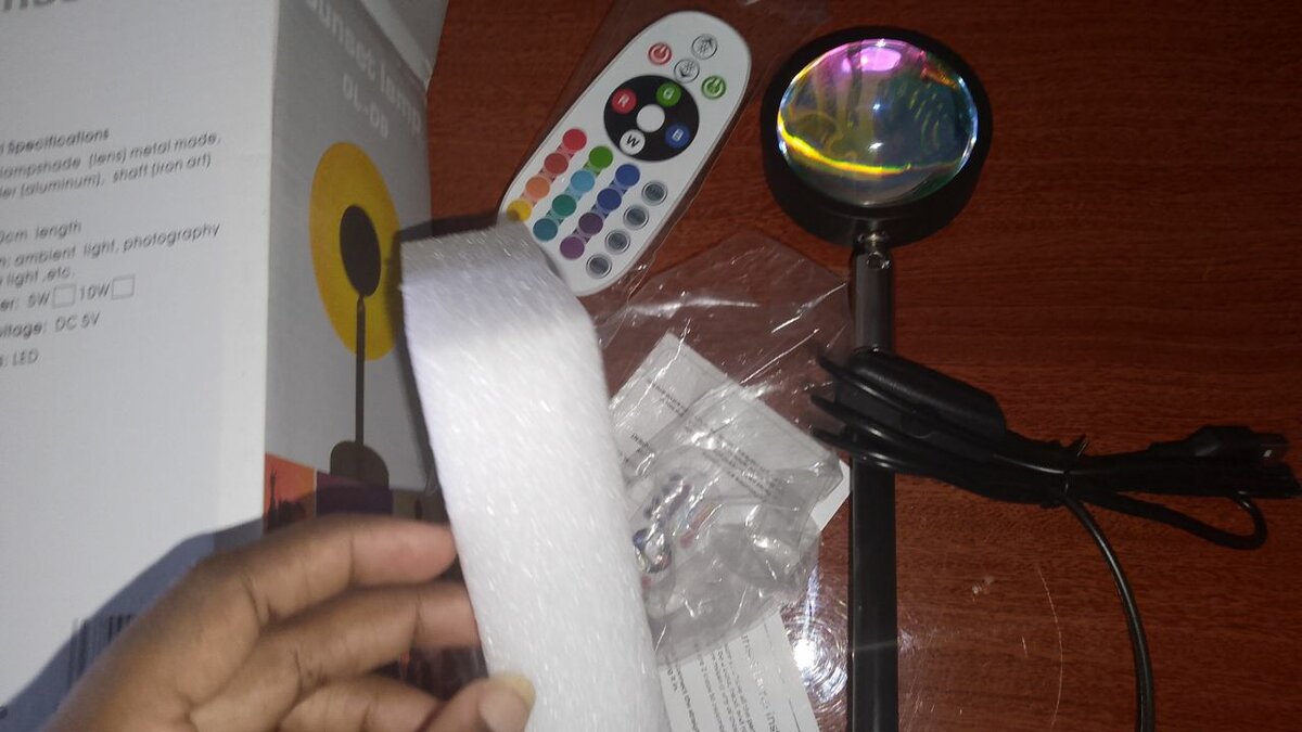 Lampe LED avec télécommande