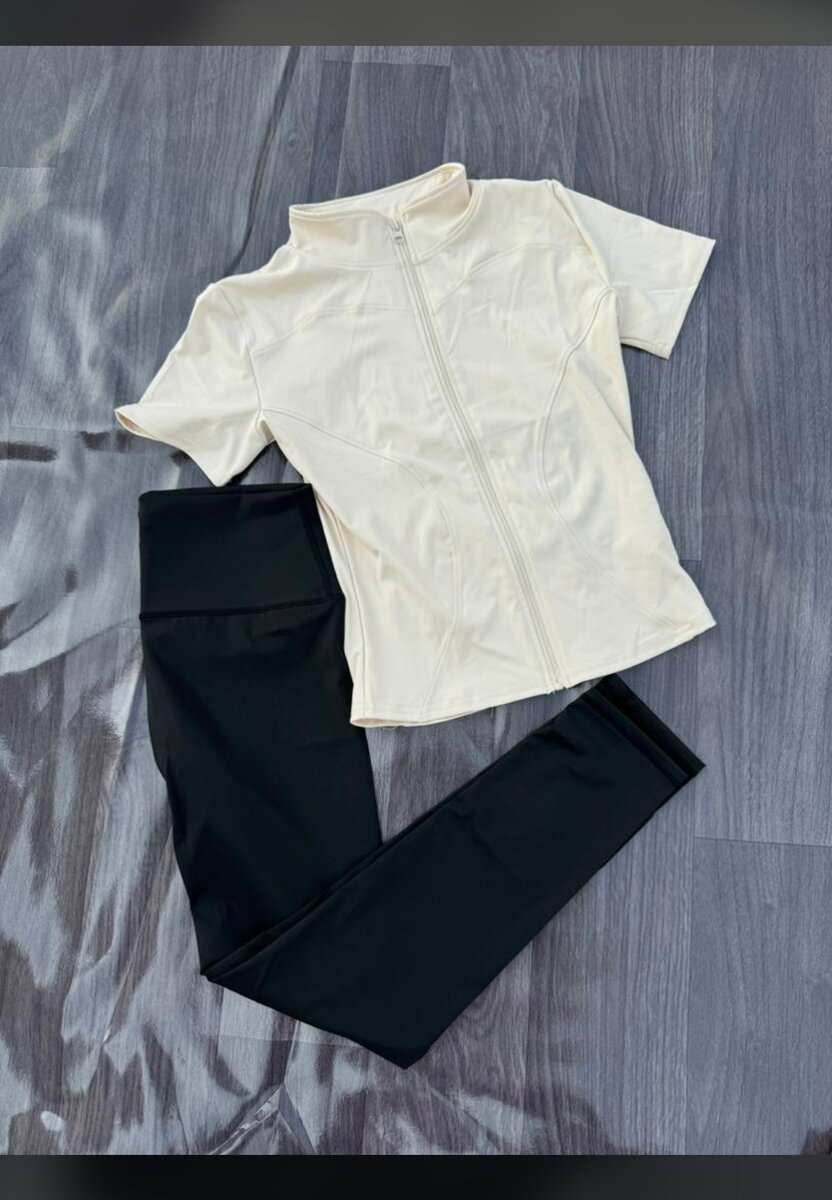 Ensemble de sport élégant pour femme