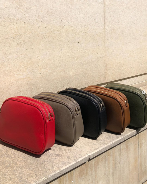 сумки разных цветов