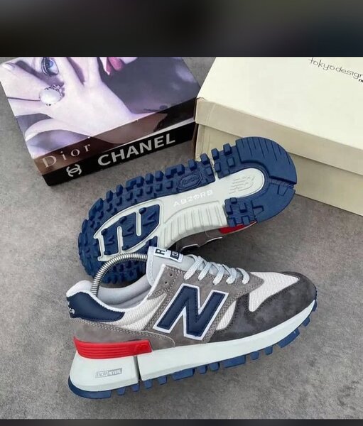 New balance sneaker