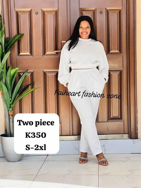 Women's set is white,sweatshirt and pants S-2xl