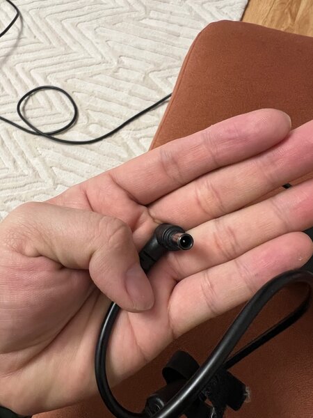 Зарядное устройство для ноутбука