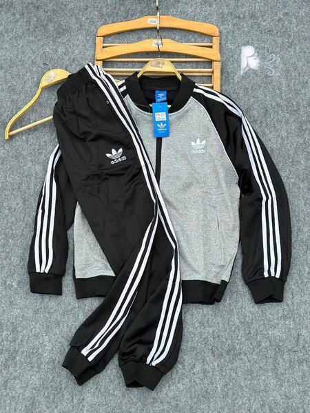 Survêtement élégant Adidas