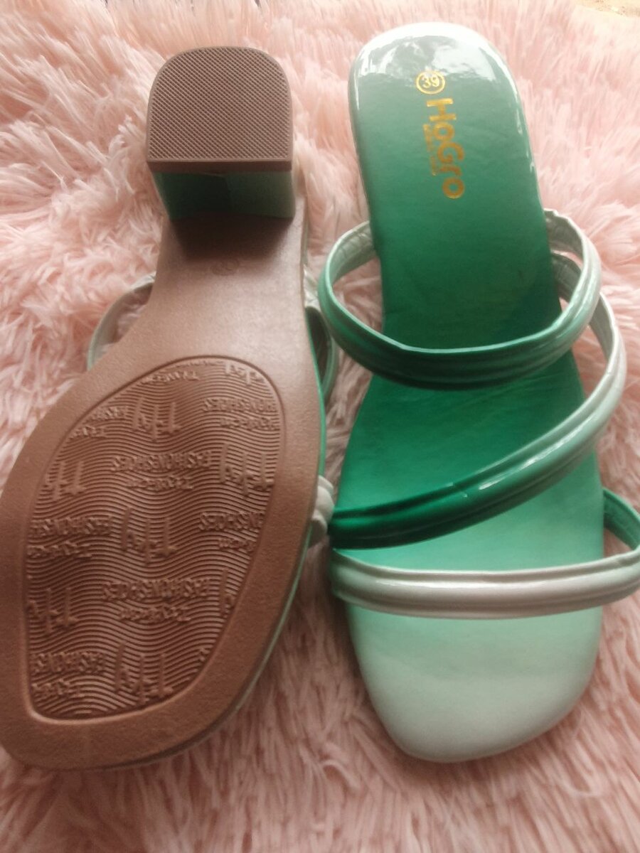 Sandales élégantes à talon vertes