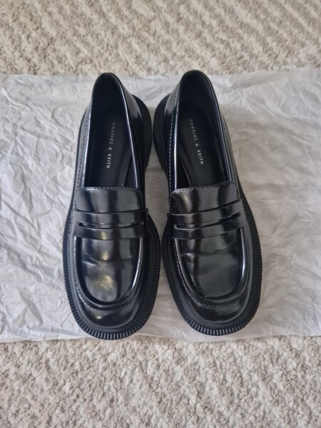 Лоферы. Размер 36, на невысокий подъем. Надела 1 раз.