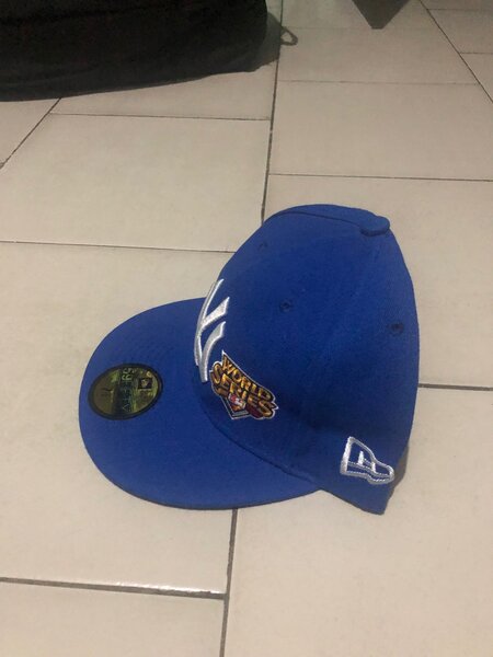 Casquette snapback bleue