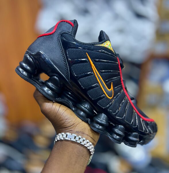 Baskets Nike Shox Homme