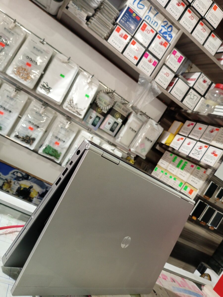 HP LAPTOP CORE I5 8GB RAM And 500GB HARD DRIVE