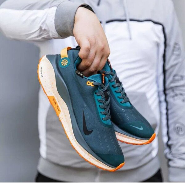 Nike cor-tex