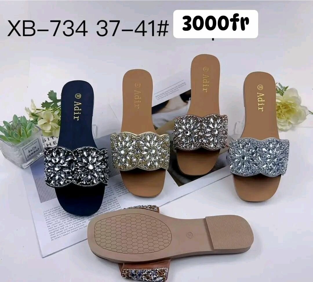 Sandales plates femme