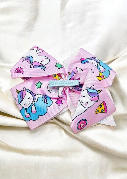 Bow hair pin for girls.