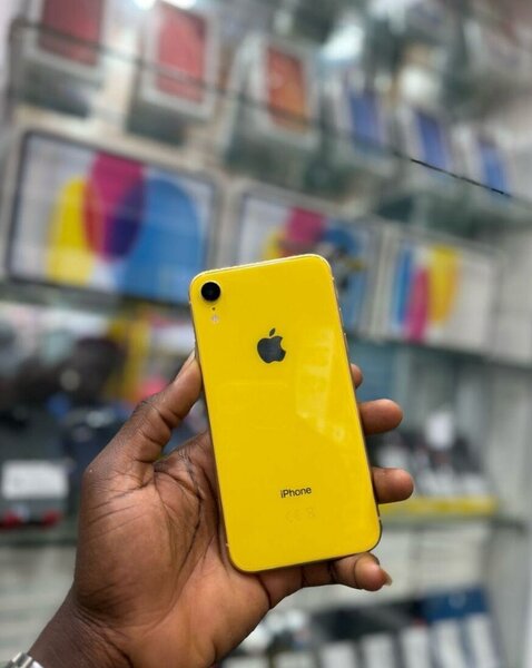 iPhone XR