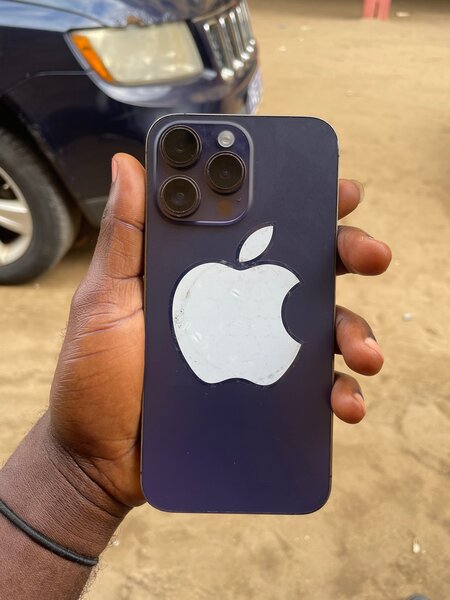 iPhone avec état de batterie